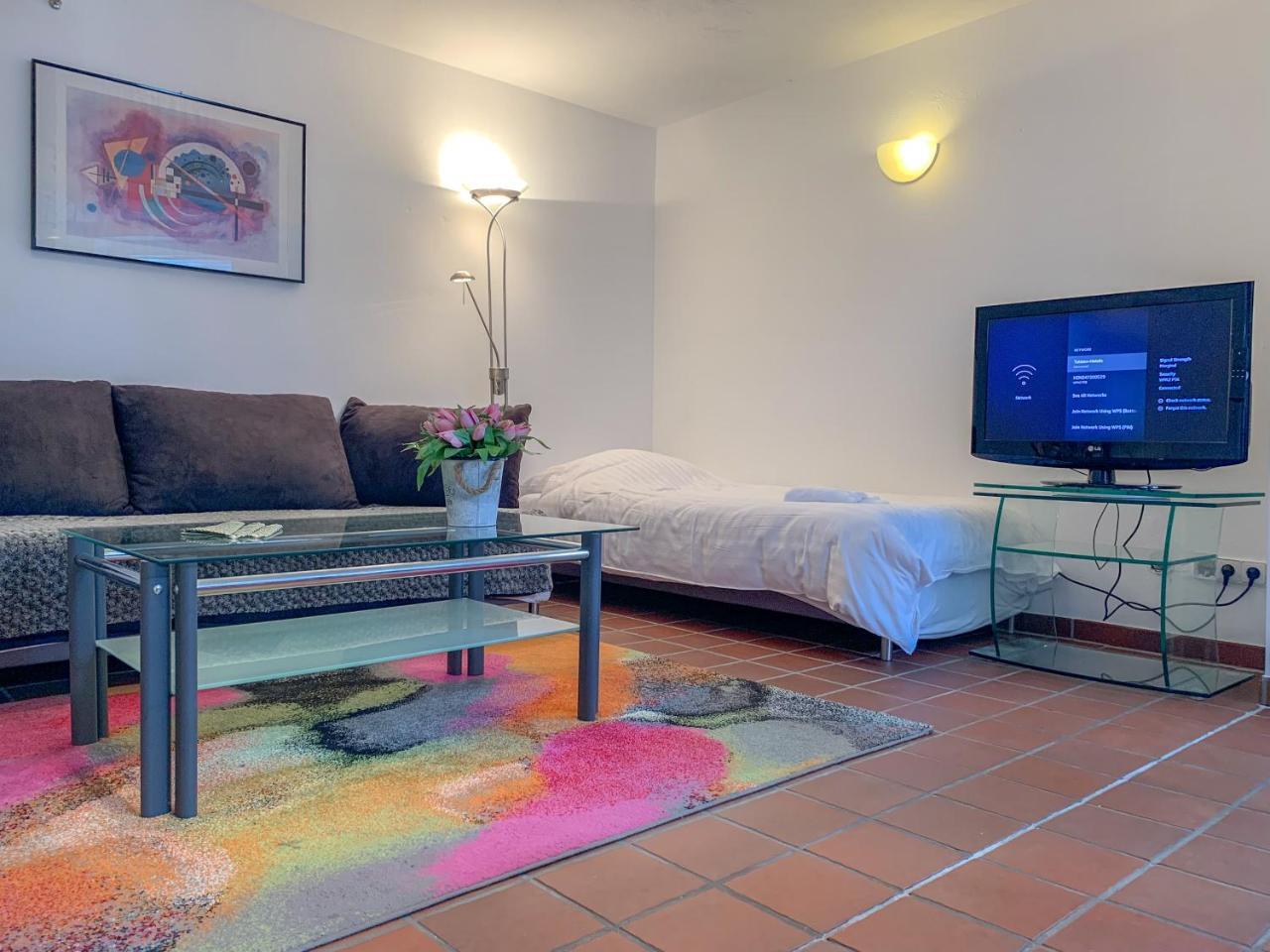 Tolstov Aparments - 1 und 2 Zimmer Wohnungen - 20 Min Messe DUS Meerbusch Exterior foto